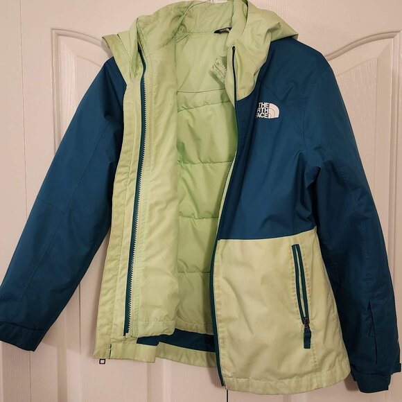 Girls the North Face 3 in 1 Winter Jacket - Picture 3 of 5